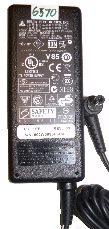 DELTA ADP-65HB BB AC ADAPTER 19VDC 3.42A Used 2.8 x 5.4 x 13.1 m