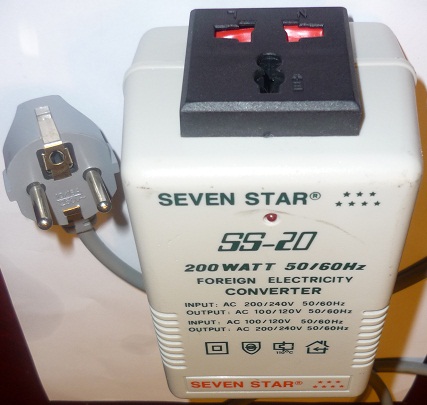 SEVEN STAR SS-20 200W FOREIGN ELECTRICITY VOLTAGE CONVERTER